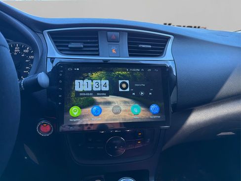 Used 2018 Nissan Sentra SV image 9