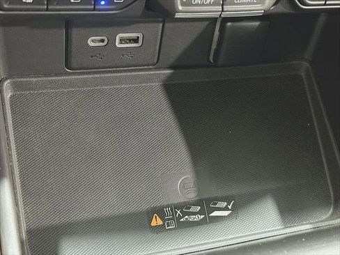 Used 2023 Chevrolet Tahoe High Country w/ Premium Package 2 image 10