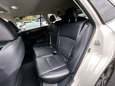 Used 2018 Subaru Outback 3.6R Limited image 20