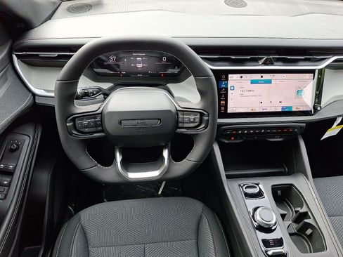 New 2026 Jeep Cherokee Laredo AWD/4WD image 7