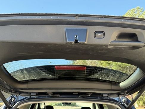 Used 2023 Hyundai Palisade Limited image 32