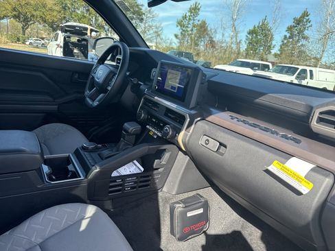 New 2026 Toyota Tacoma SR5 image 34