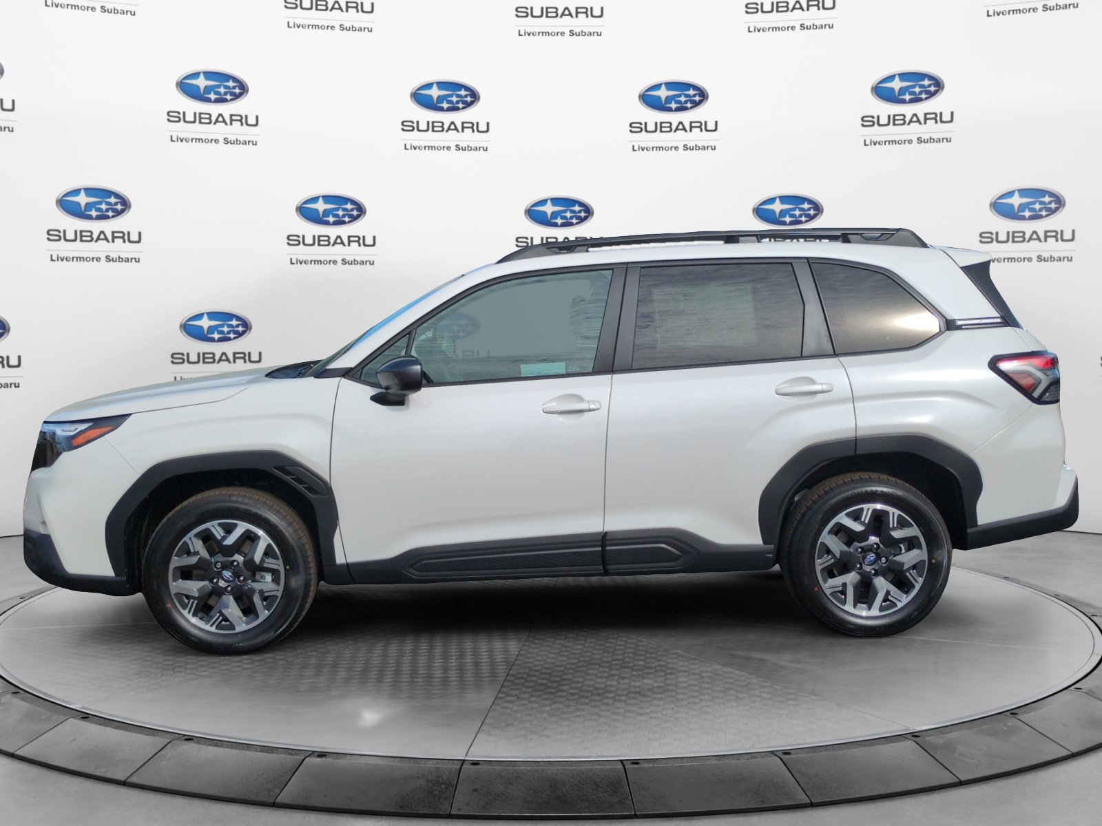 New 2026 Subaru Forester Premium AWD/4WD image 2