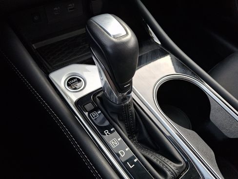 Certified 2024 Nissan Altima 2.5 SV w/ SV Premium Package image 15