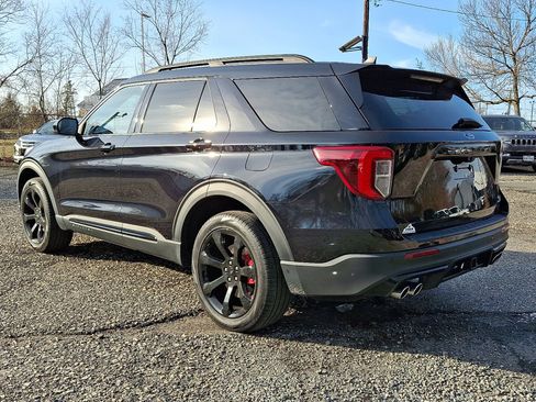 Used 2022 Ford Explorer ST w/ ST Street Pack image 3