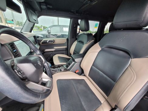 Certified 2023 Ford Bronco Wildtrak AWD/4WD image 30