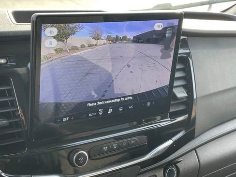 Used 2023 Ford Transit 350 XLT image 17