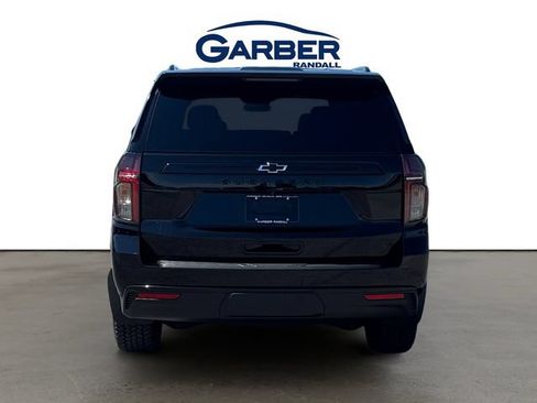 Used 2023 Chevrolet Suburban Z71 w/ Luxury Package AWD/4WD image 4