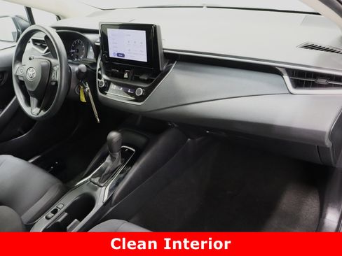 Used 2024 Toyota Corolla LE image 32