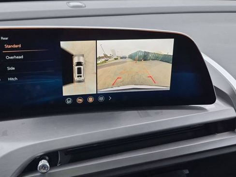 New 2027 Cadillac Vistiq Sport AWD/4WD image 14