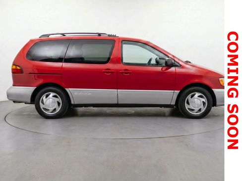 Used 1999 Toyota Sienna XLE FWD image 10