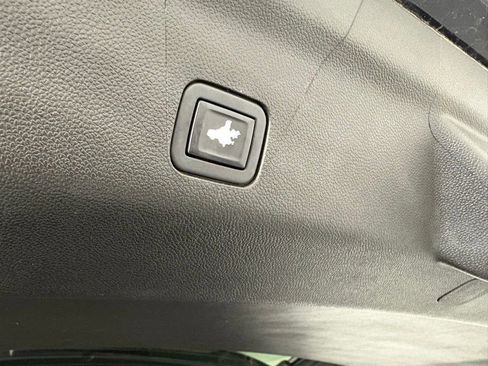 Used 2022 Chevrolet Tahoe RST w/ Luxury Package image 48