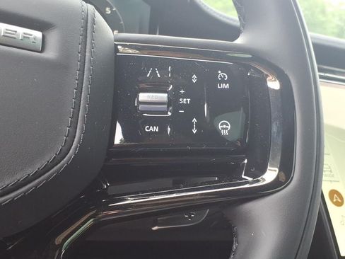 New 2026 Land Rover Range Rover Sport Dynamic SE AWD/4WD image 18