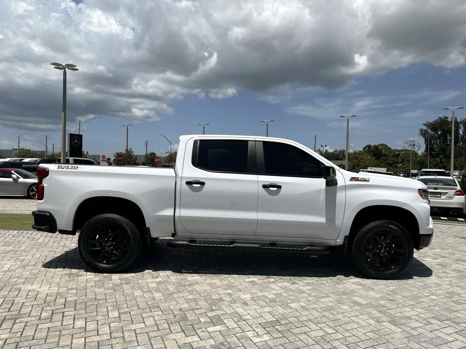 Used 2026 Chevrolet Silverado 1500 LT Trail Boss w/ LT Trail Boss Premium Package AWD/4WD image 6