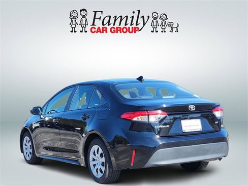 Certified 2024 Toyota Corolla LE image 3