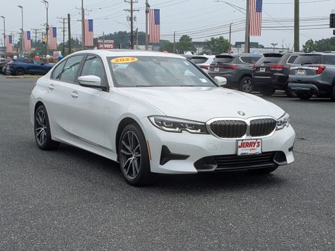 Used 2022 BMW 330i xDrive Sedan w/ Driving Assistance Package AWD/4WD image 2