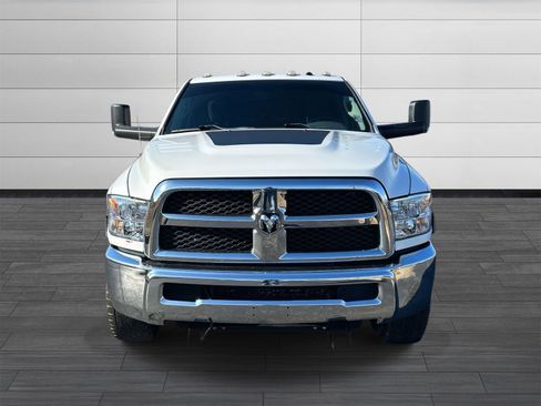 Used 2018 RAM 3500 Tradesman w/ Chrome Appearance Group image 8