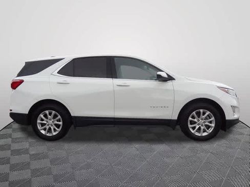 Used 2020 Chevrolet Equinox LT w/ Driver Convenience Package FWD image 4