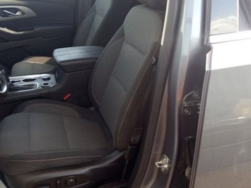 Used 2019 Chevrolet Traverse LT AWD/4WD image 7