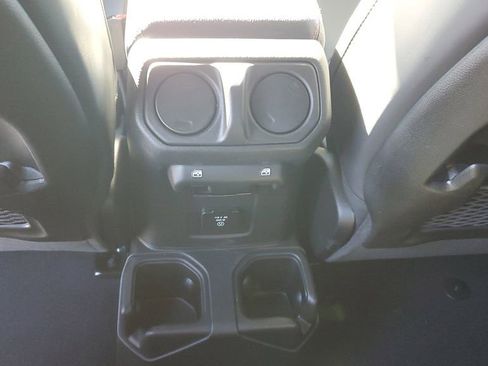 New 2026 Jeep Gladiator Rubicon image 12