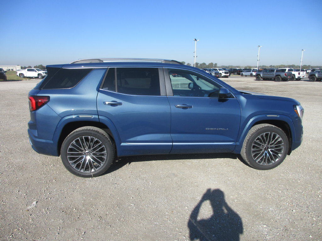 New 2027 GMC Terrain Denali AWD/4WD image 3