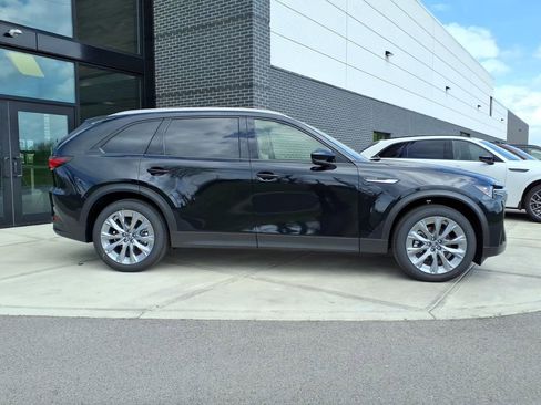 New 2026 MAZDA CX-90 3.3 Turbo w/ Preferred Package image 8