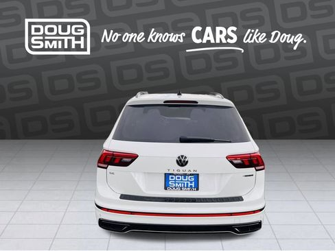Used 2023 Volkswagen Tiguan SE R-Line image 4