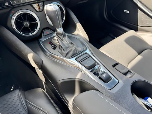 Used 2020 Chevrolet Camaro SS RWD image 19