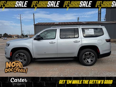Used 2024 Jeep Wagoneer Series II w/ Flexible Seating Group AWD/4WD image 1