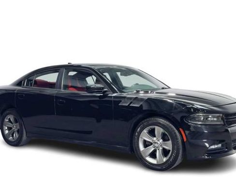Used 2018 Dodge Charger SXT Plus w/ Beats Audio Group RWD image 3