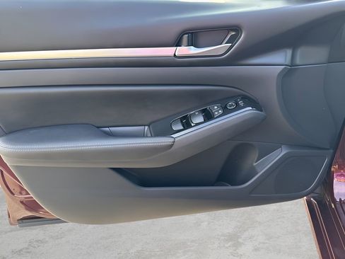 Used 2024 Nissan Altima 2.5 SL image 19