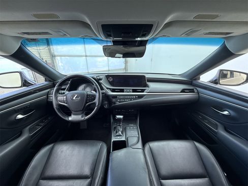 Used 2019 Lexus ES 350 Ultra Luxury image 21