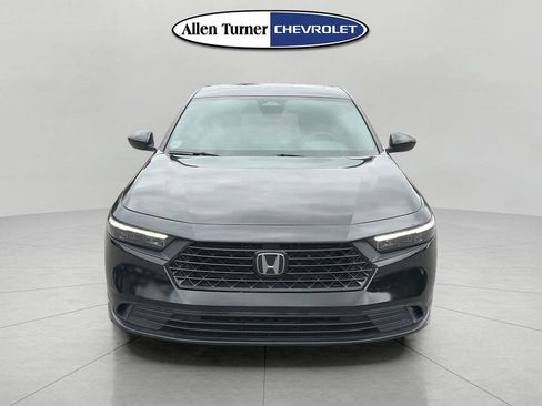 Used 2023 Honda Accord Sport image 2