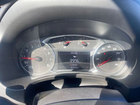 Used 2024 GMC Terrain SLT image 40