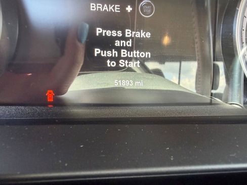 Used 2018 RAM 2500 Laramie AWD/4WD image 2