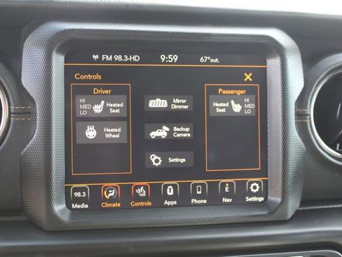 Used 2023 Jeep Wrangler Unlimited Sahara image 23