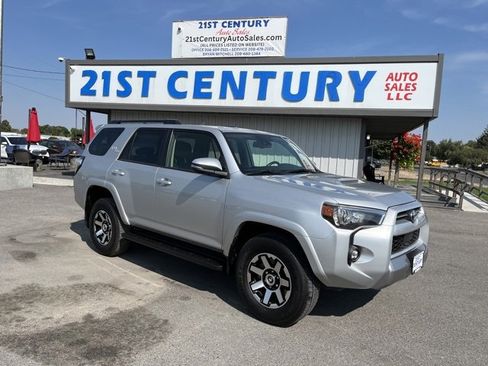 Used 2024 Toyota 4Runner TRD Off-Road Premium image 1