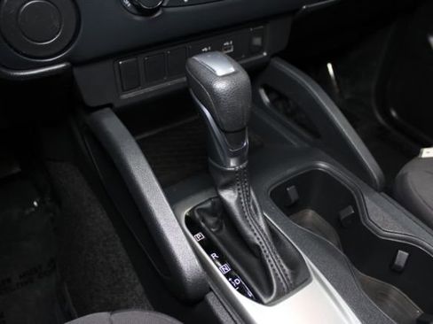 Used 2022 Nissan Frontier S image 19