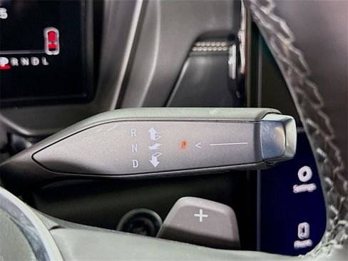 Used 2025 GMC Terrain Elevation image 11