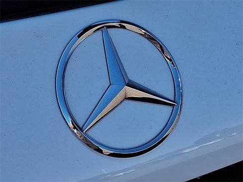 Used 2020 Mercedes-Benz GLC 300 image 26