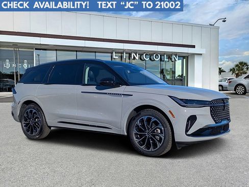 New 2026 Lincoln Nautilus Reserve image 1