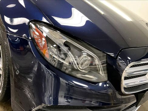 Used 2018 Mercedes-Benz E 400 4MATIC Sedan image 27