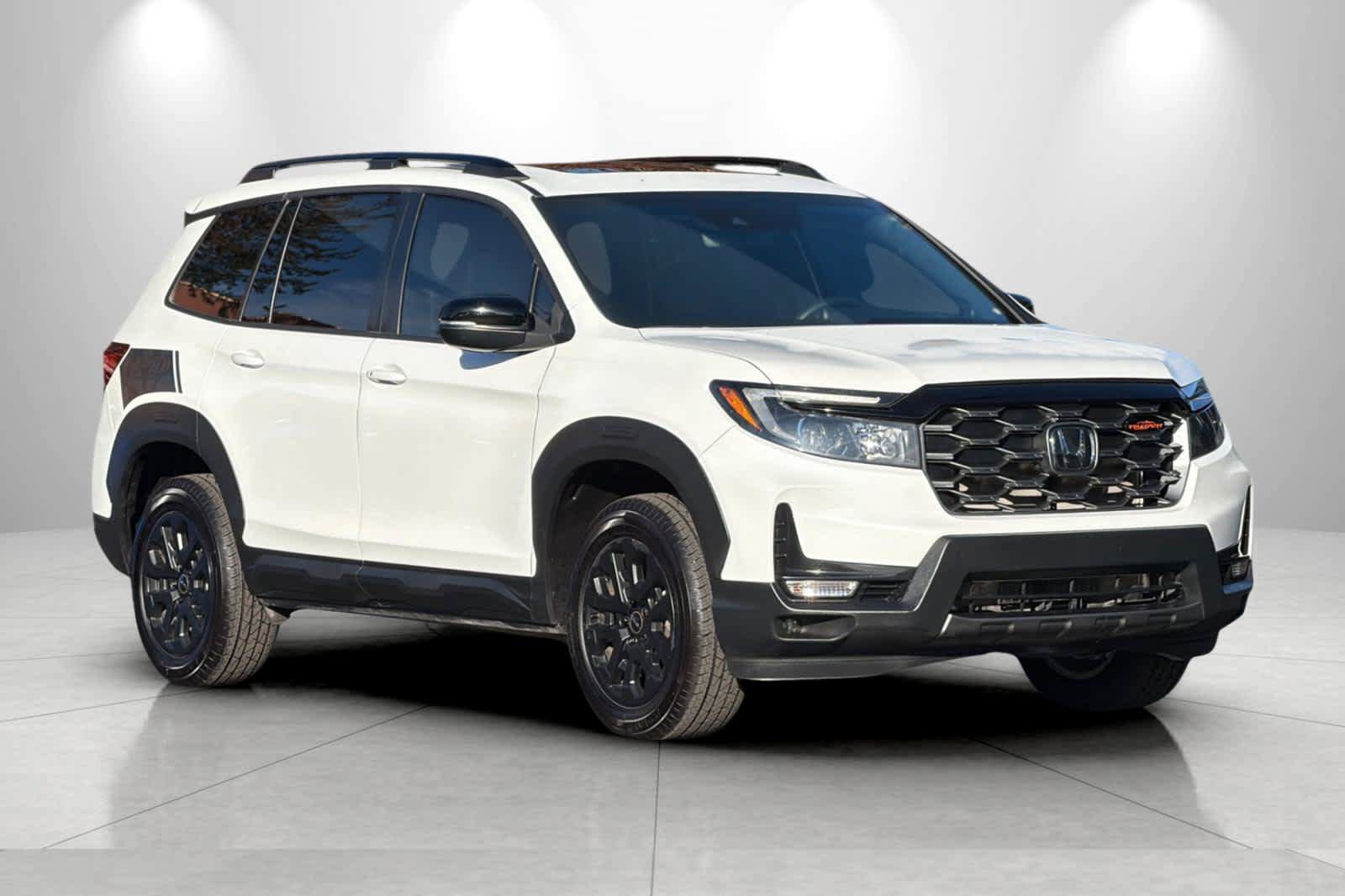 Used 2023 Honda Passport TrailSport image 9