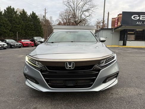 Used 2019 Honda Accord Sport image 5