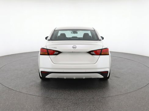 Used 2025 Nissan Altima 2.5 SV FWD image 7