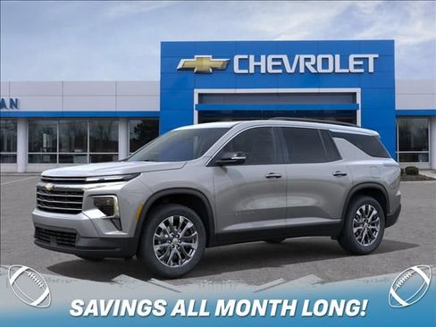 New 2026 Chevrolet Traverse LT w/ Sun and Wheel Package AWD/4WD image 2