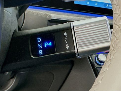 Used 2025 Hyundai Santa Fe Limited image 25