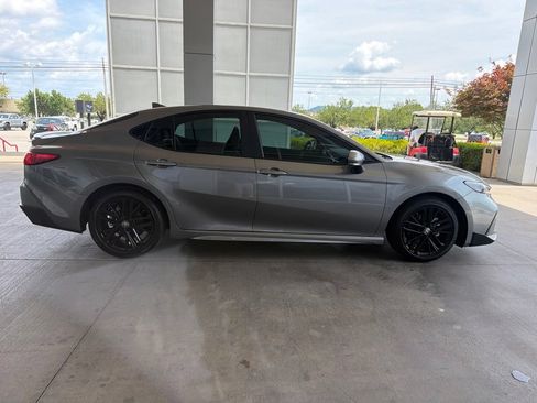 Used 2026 Toyota Camry SE FWD image 6