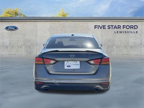 Used 2024 Nissan Altima 2.5 SL image 5