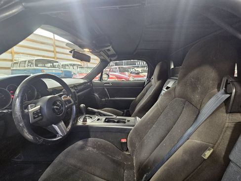 Used 2008 MAZDA MX-5 Miata Sport RWD image 12
